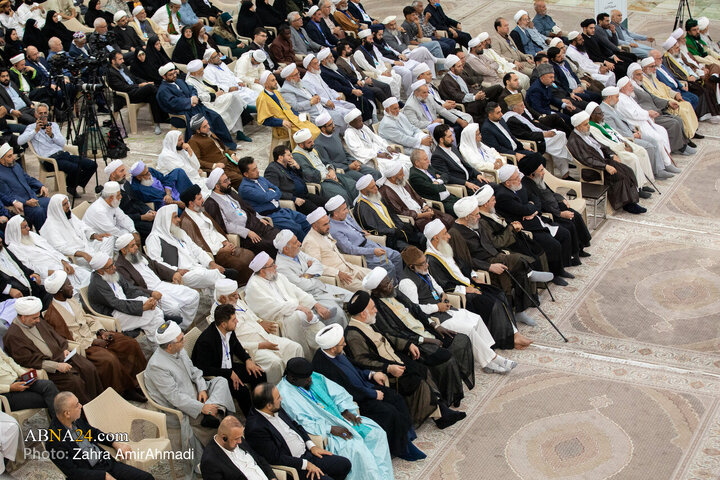 میهمانان سی‌و‌نهمین کنفرانس وحدت اسلامی با آرمان‌های امام خمینی(ره) تجدید میثاق کردند