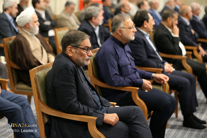 အီရန် သမ္မတနှင့် အစိုးရအဖွဲ့ အဖွဲ့ဝင်များ သည် ရဲဟ်ဗရ် အင်န်ကေလာဗ် အစ္စလာမ်မီ နှင့် တွေ့ဆုံ ။ ။ Photos