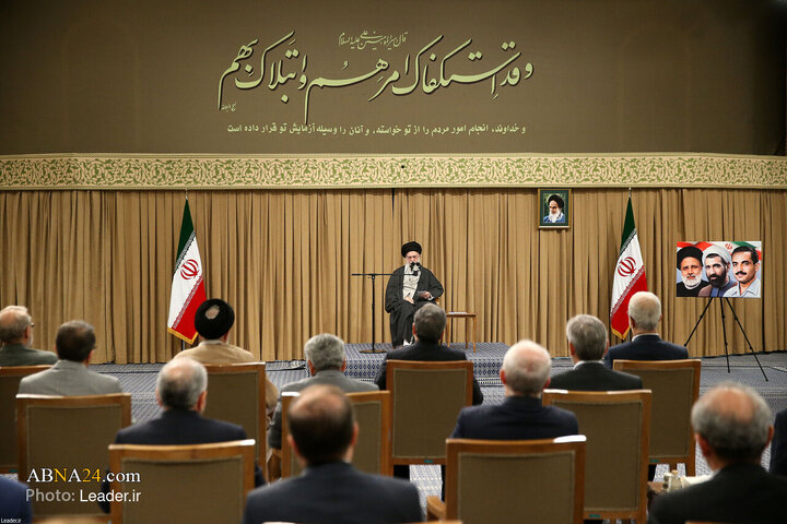 အီရန် သမ္မတနှင့် အစိုးရအဖွဲ့ အဖွဲ့ဝင်များ သည် ရဲဟ်ဗရ် အင်န်ကေလာဗ် အစ္စလာမ်မီ နှင့် တွေ့ဆုံ ။ ။ Photos