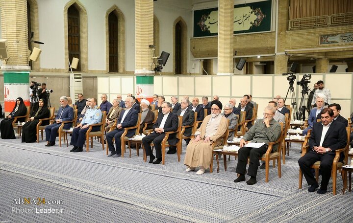 အီရန် သမ္မတနှင့် အစိုးရအဖွဲ့ အဖွဲ့ဝင်များ သည် ရဲဟ်ဗရ် အင်န်ကေလာဗ် အစ္စလာမ်မီ နှင့် တွေ့ဆုံ ။ ။ Photos