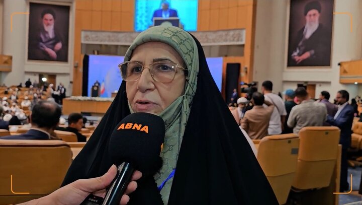 عضو هیئت امنای اتحادیه جهانی زنان مسلمان: هیمنه و شوکت پوشالی استکبار جهانی به چالش کشیده است