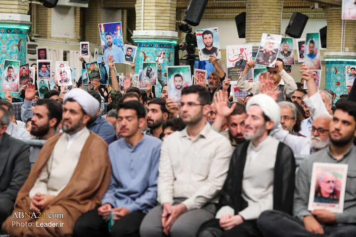 Foto / Peygamber Ekrem (s.a.a) ve İmam Sadık'ın (a.s) Doğum Günü Münasebetiyle İmam Hurmeyni (r.a) Hüseyniyesinde Düzenlenen Programın Foto Kesitleri