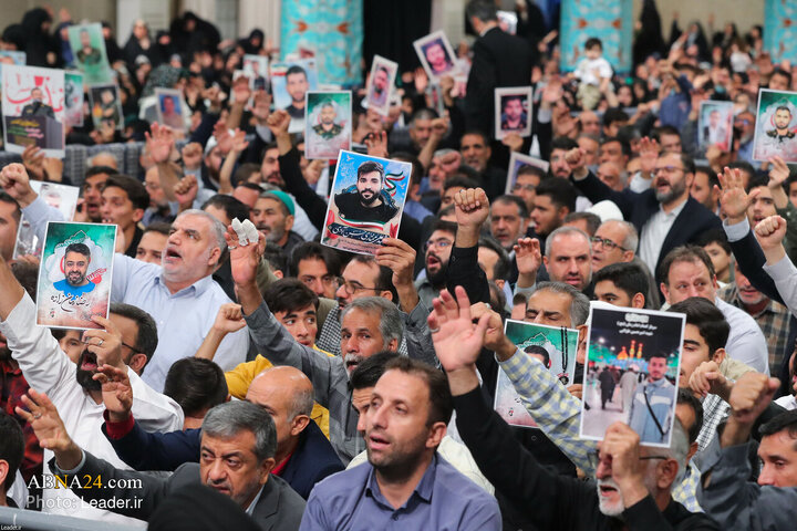 Foto / Peygamber Ekrem (s.a.a) ve İmam Sadık'ın (a.s) Doğum Günü Münasebetiyle İmam Hurmeyni (r.a) Hüseyniyesinde Düzenlenen Programın Foto Kesitleri