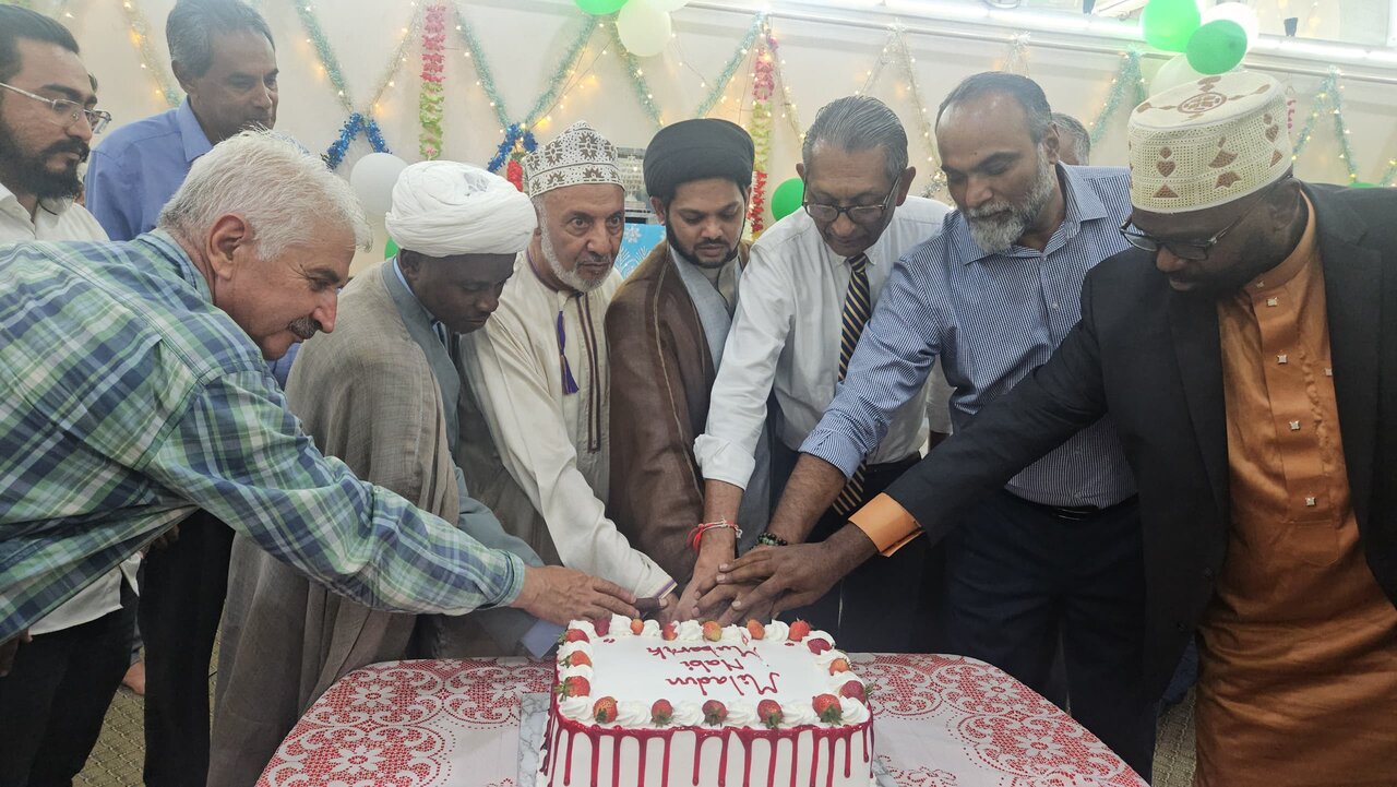 Sherehe ya Kuzaliwa kwa Mtume Muhammad (S.A.W.W) Yafanyika Kwa Ustadi Mkubwa Katika Husainiyya ya Jumuiya ya Khoja