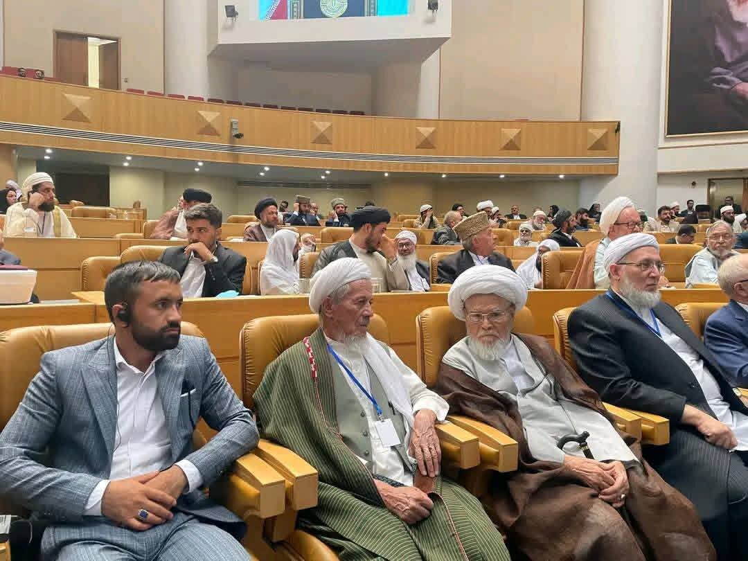حضور محمد اکبری معاون شورای علمای شیعه افغانستان در کنفرانس وحدت اسلامی تهران