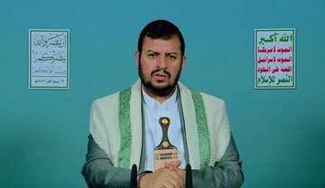 Yaman: Man Fetur Ɗin Ƙasashen Larabawa Ne Isra'ila Ke Anfani Da Shi Wajen Jefa Bama-Bamai Kan Al'ummar Gaza.