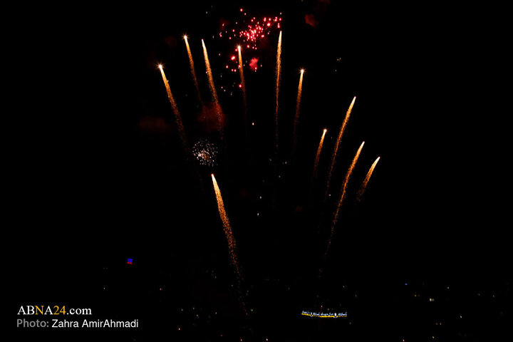 شکوه جشن میلاد پیامبر(ص) در قلب تهران؛ موکب‌ها و آتش‌بازی در میدان ولی‌عصر(عج)