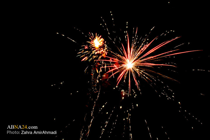 شکوه جشن میلاد پیامبر(ص) در قلب تهران؛ موکب‌ها و آتش‌بازی در میدان ولی‌عصر(عج)