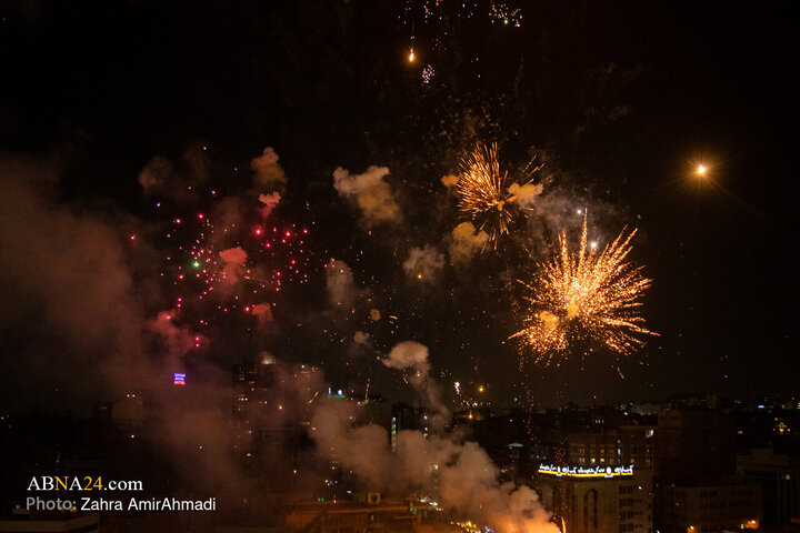 شکوه جشن میلاد پیامبر(ص) در قلب تهران؛ موکب‌ها و آتش‌بازی در میدان ولی‌عصر(عج)
