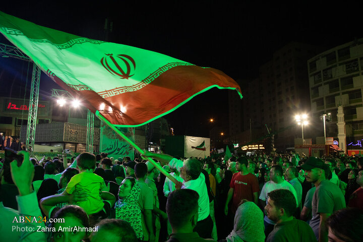 شکوه جشن میلاد پیامبر(ص) در قلب تهران؛ موکب‌ها و آتش‌بازی در میدان ولی‌عصر(عج)