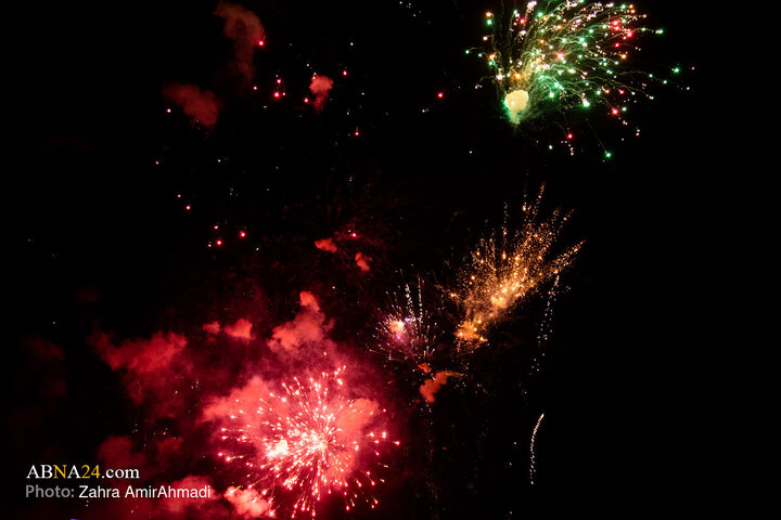 شکوه جشن میلاد پیامبر(ص) در قلب تهران؛ موکب‌ها و آتش‌بازی در میدان ولی‌عصر(عج)