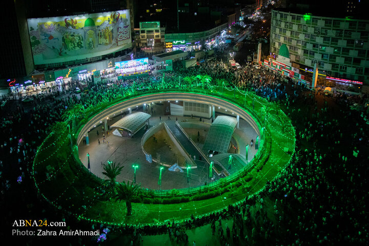 شکوه جشن میلاد پیامبر(ص) در قلب تهران؛ موکب‌ها و آتش‌بازی در میدان ولی‌عصر(عج)