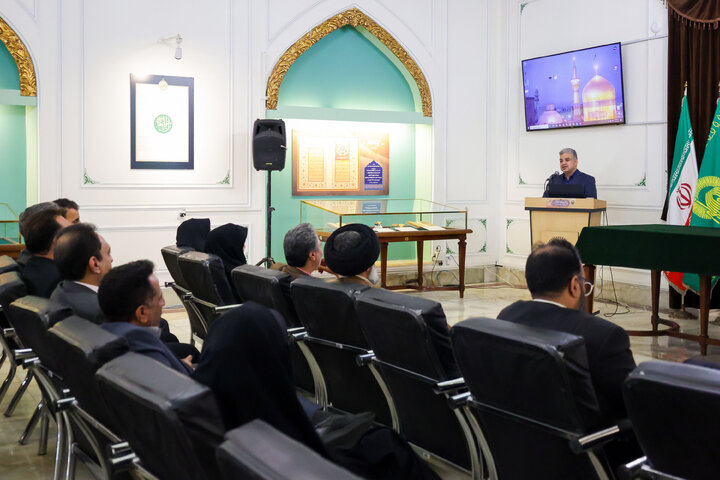 تقرير مصور/ إزاحة الستار عن عملات تاريخية تحمل اسم النبي محمد (ص) في متحف الحرم الرضوي الشریف