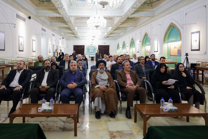 تقرير مصور/ إزاحة الستار عن عملات تاريخية تحمل اسم النبي محمد (ص) في متحف الحرم الرضوي الشریف