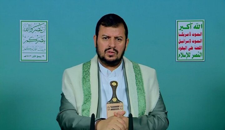 Yaman: Man Fetur Ɗin Ƙasashen Larabawa Ne Isra'ila Ke Anfani Da Shi Wajen Jefa Bama-Bamai Kan Al'ummar Gaza.