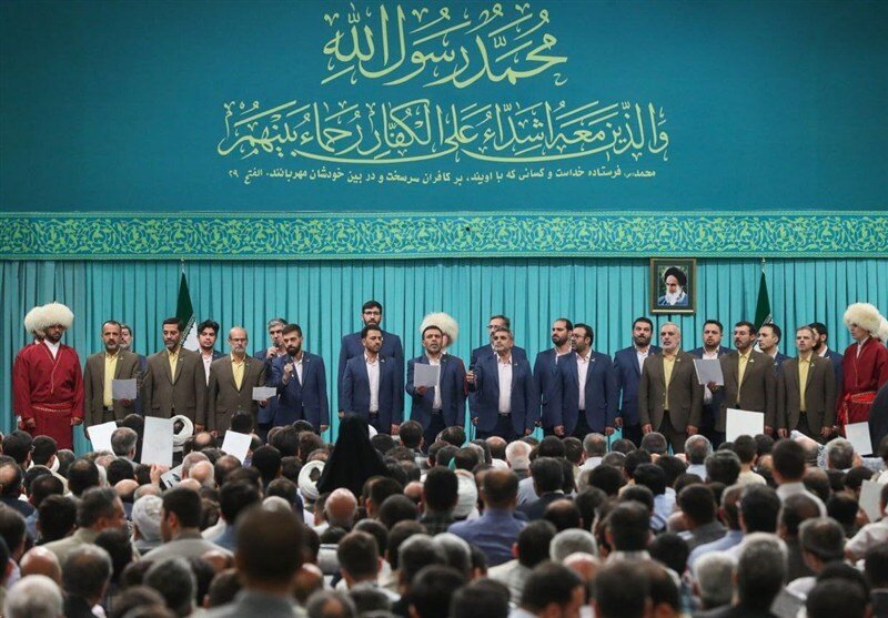 حفل بهيج بمناسبة ولادة النبي (ص) وحفيده الامام الصادق(ع) في حسينية الإمام الخميني(رض)