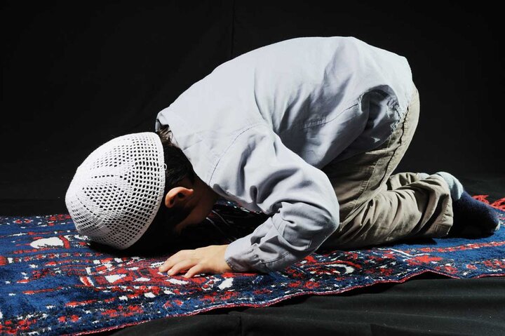 چرا لذت واقعی نماز، در جماعت است نه فرادا؟