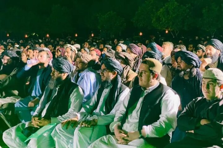 طالبان و قانون‌گذاری برای شب‌های شعر … میان خلاقیت و سانسور