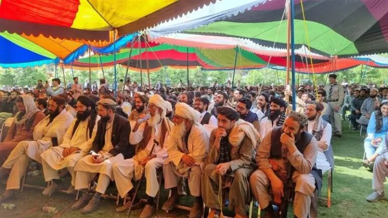 طالبان و قانونگذاری برای شبهای شعر … میان خلاقیت و سانسور