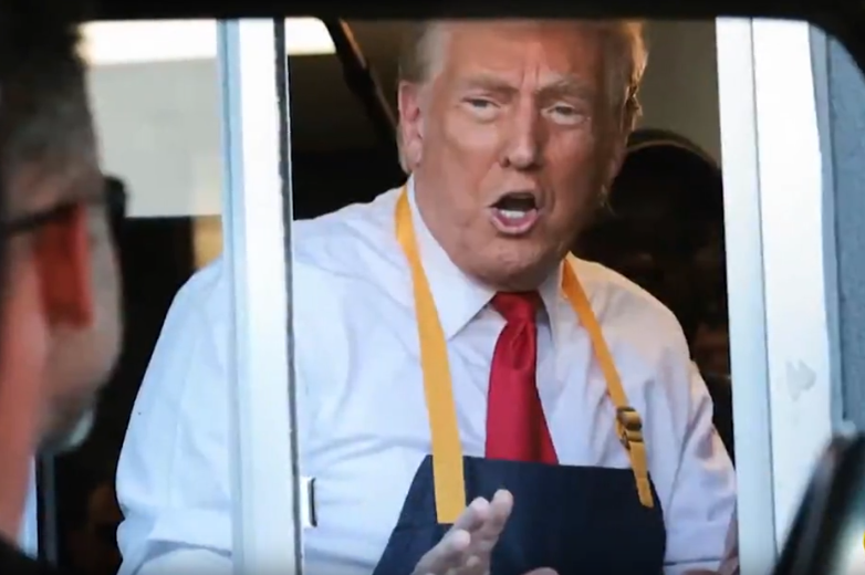 ٹرمپ 'زمانے کا ہٹلر'! ایک ریستوران میں ٹرمپ کے کھانے کا ماجرا!