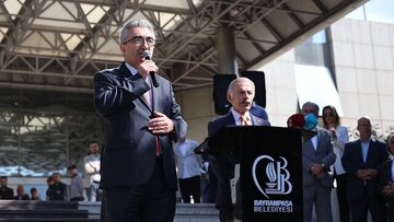 Un maire et des dizaines d'autres responsables de l'opposition à Erdoğan arrêtés à Istanbul