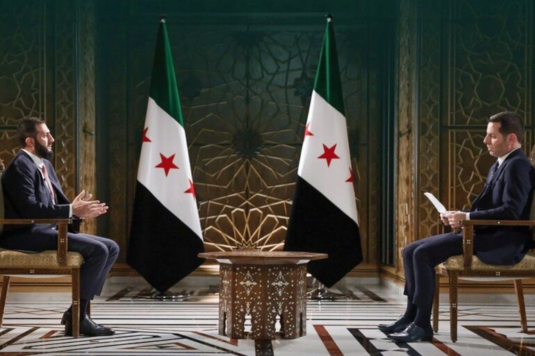 جولانی: سوریه در حال مذاکره برای توافق امنیتی با اسرائیل است/ با روسیه برای عقب‌نشینی از میدان جنگ توافق شد