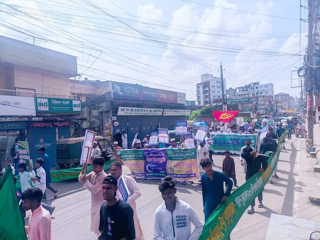 برگزاری راهپیمایی به مناسبت هفته وحدت در شهر کولنا بنگلادش + تصاویر