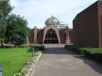 🕌 Mizgeftên Skotland rêxistinên ewlehiyê xwe zêde kiri
