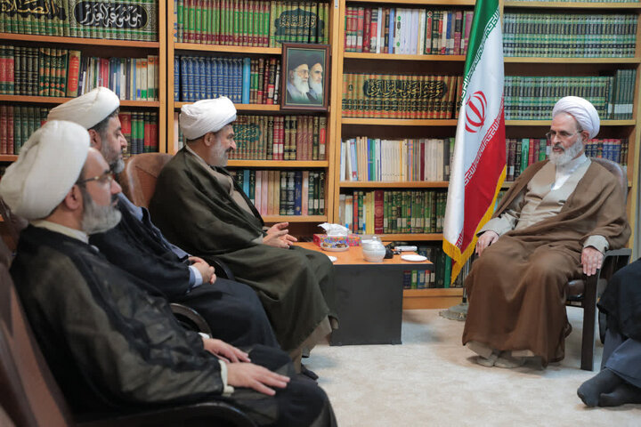 آیت‌الله اعرافی: وقف، پیشران تمدن‌سازی اسلامی در حوزه علمیه است
