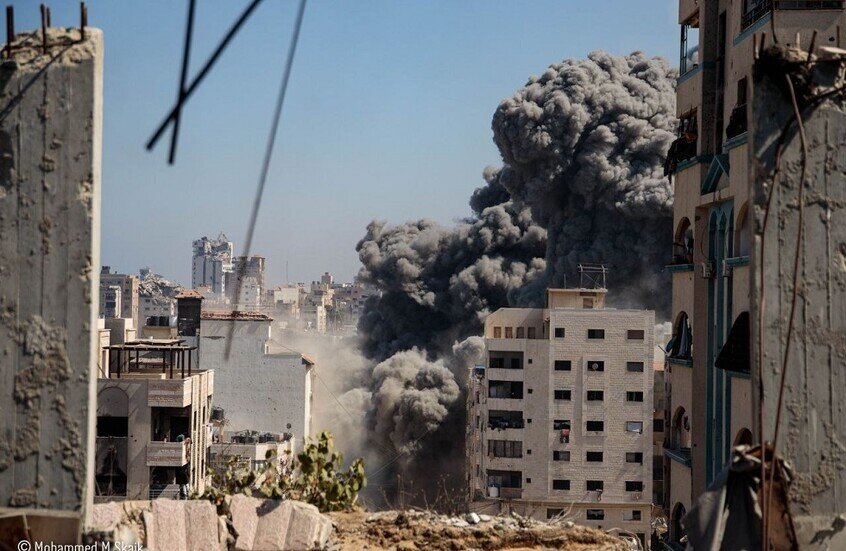 4 قنابل مدمرة على برج الكوثر في شارع دمشق غرب مدينة غزة