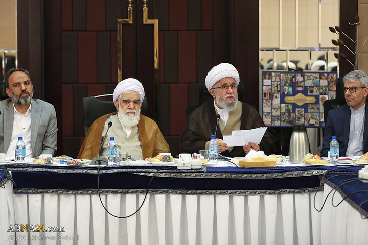 نشست شورای‌ عالی مجمع‌ جهانی‌ اهل‌بیت علیهم‌السلام