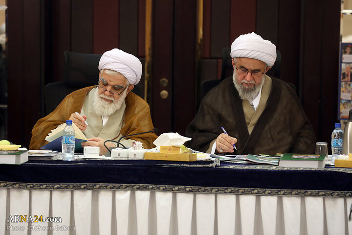 نشست شورای‌ عالی مجمع‌ جهانی‌ اهل‌بیت علیهم‌السلام