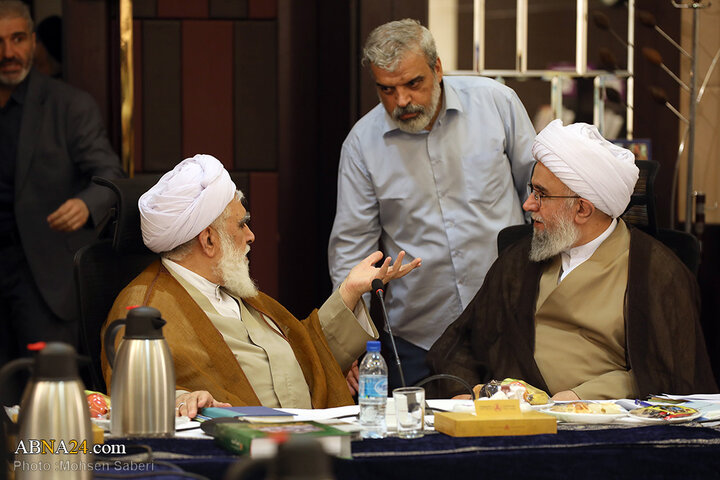 نشست شورای‌ عالی مجمع‌ جهانی‌ اهل‌بیت علیهم‌السلام