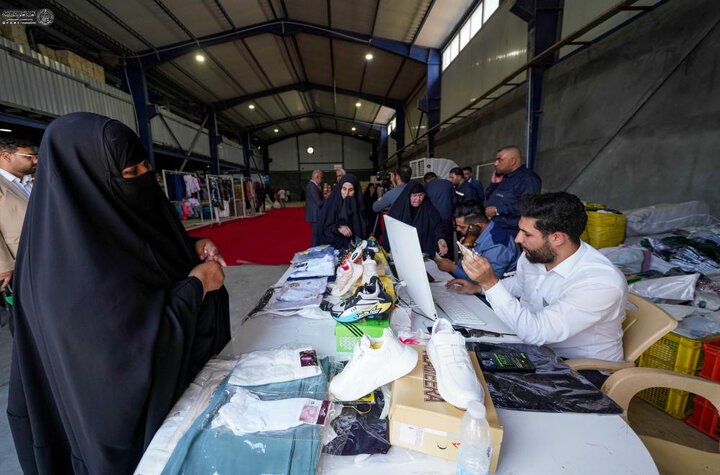 العتبة العلويّة المقدّسة توزّع الكسوة المدرسية على الأيتام والمحتاجين