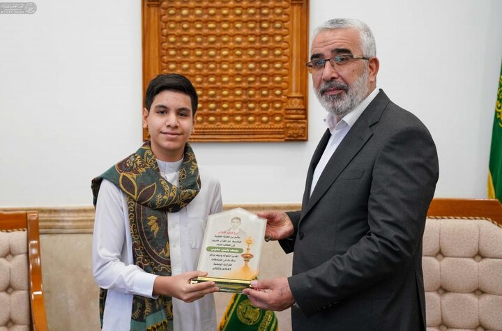 الأمين العام للعتبة العلوية المقدسة يكرّم الفائزين بالمسابقات القرآنية والردّات الحسينية
