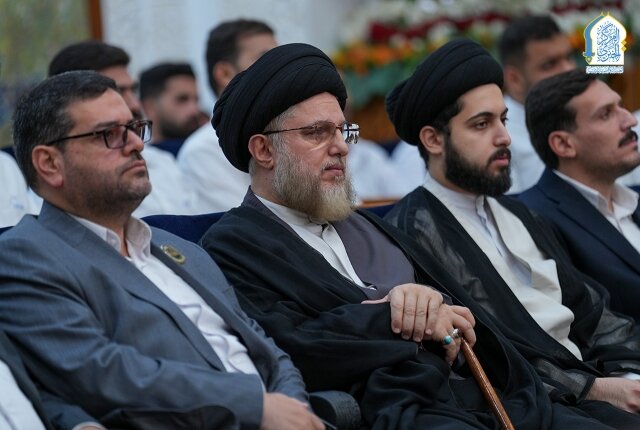 محاضرة دينية توجيهية إرشادية لسماحة السيد حسين الحكيم ويَلتقي كوكبة من الخَدَم