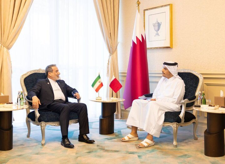 Abbas Araghchi meets Qatari prime minister in Doha
