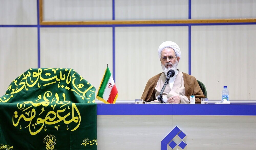 ہندوستان کے مستقبل کو ایسے فقہاء، متکلمین اور فلاسفہ کی ضرورت ہے جو علمی میدان میں نمایاں کردار ادا کریں ہندوستان کے مستقبل کو ایسے فقہاء، متکلمین اور فلاسفہ کی ضرورت ہے جو علمی میدان میں نمایاں کردار ادا کریں