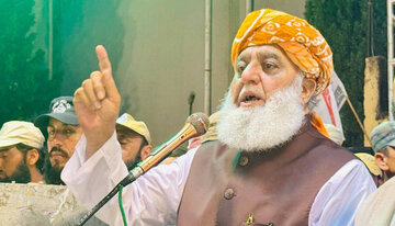 امت مسلمہ کے مابین باہمی دفاعی معاہدے کی ضرورت ہے: فضل الرحمان