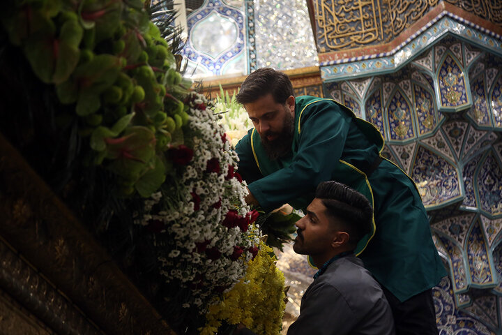Photos: Hazrat Masoumeh shrine decorated with flower on occasion of anniversary of her arrival in Qom