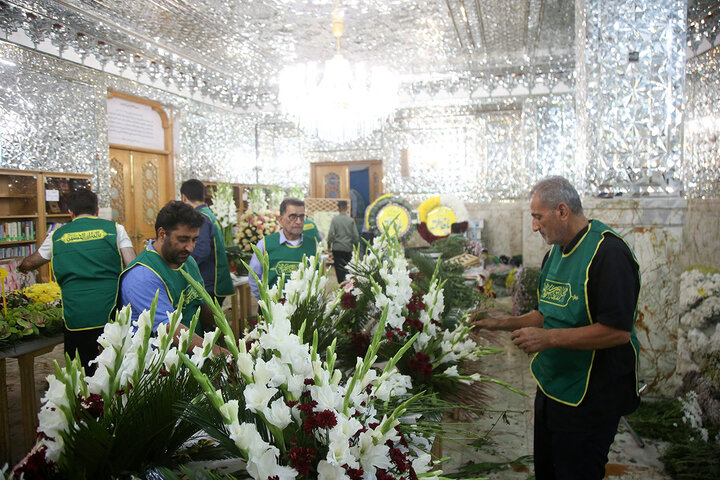 Photos: Hazrat Masoumeh shrine decorated with flower on occasion of anniversary of her arrival in Qom