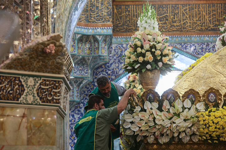 Photos: Hazrat Masoumeh shrine decorated with flower on occasion of anniversary of her arrival in Qom