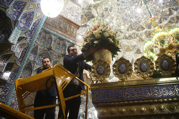 Photos: Hazrat Masoumeh shrine decorated with flower on occasion of anniversary of her arrival in Qom
