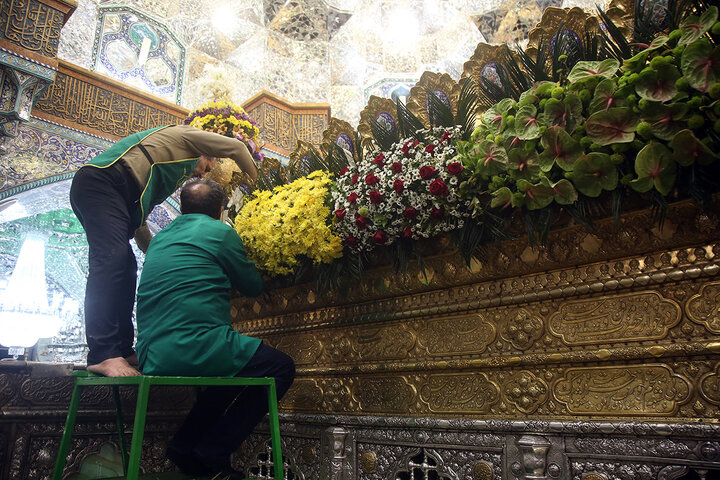 Photos: Hazrat Masoumeh shrine decorated with flower on occasion of anniversary of her arrival in Qom
