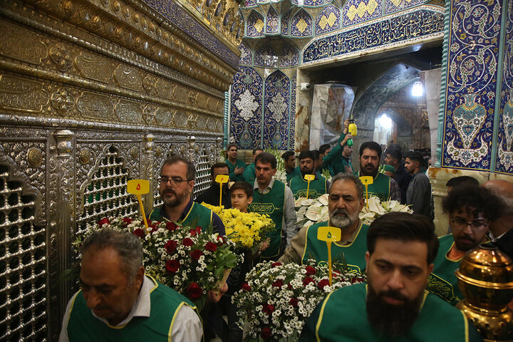 Photos: Hazrat Masoumeh shrine decorated with flower on occasion of anniversary of her arrival in Qom