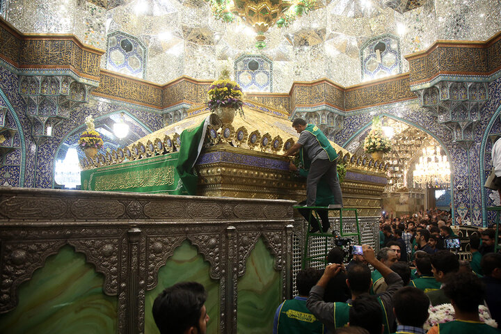 Photos: Hazrat Masoumeh shrine decorated with flower on occasion of anniversary of her arrival in Qom