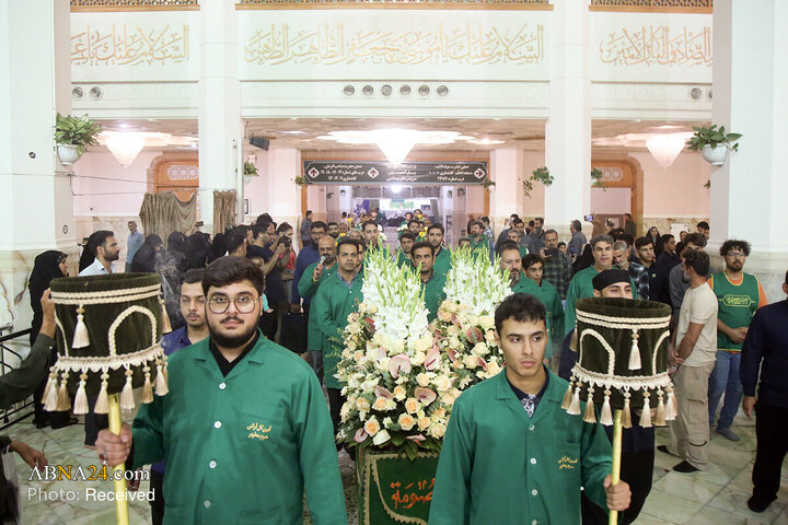 گل‌آرایی ضریح مطهر بانوی کرامت به مناسبت سالروز ورود ایشان به قم