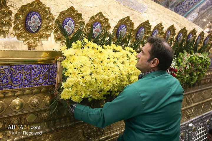 گل‌آرایی ضریح مطهر بانوی کرامت به مناسبت سالروز ورود ایشان به قم