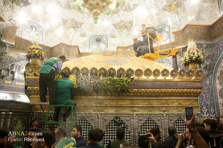 گل‌آرایی ضریح مطهر بانوی کرامت به مناسبت سالروز ورود ایشان به قم