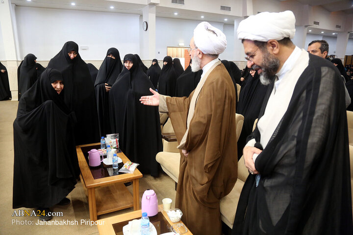 آیین آغاز سال تحصیلی جامعة الزهرا (س) و حوزه علمیه خواهران
